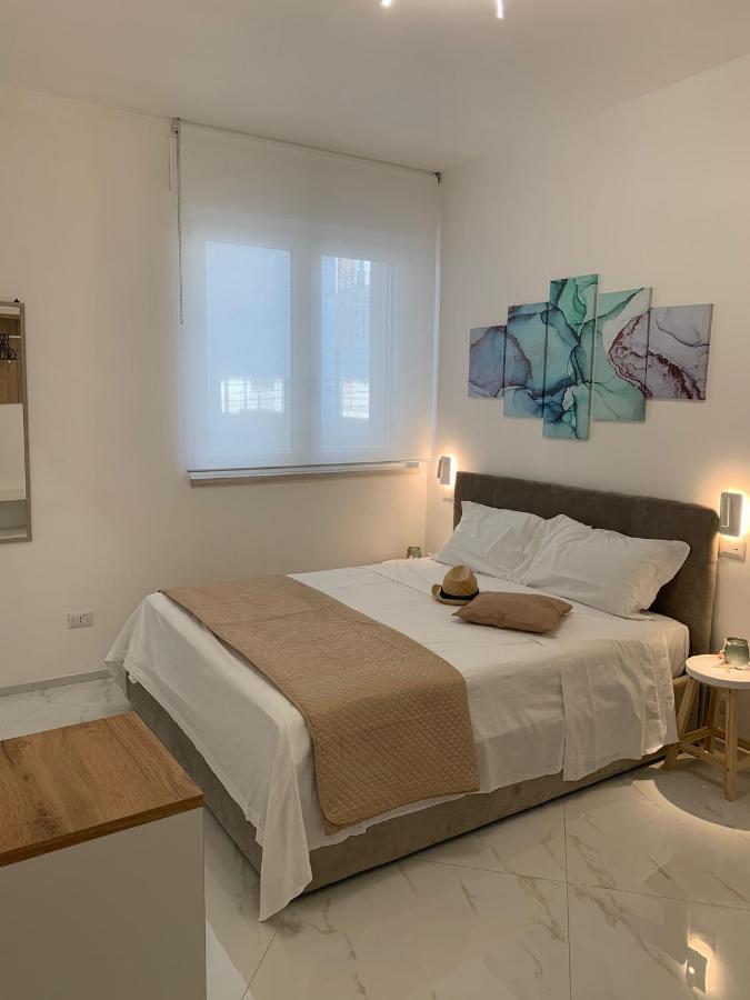 Nautilus Room&Apartment 滨海波利尼亚诺 外观 照片